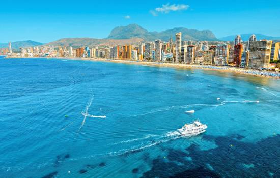 Costa Blanca tourist spending up by nearly 17 per cent 