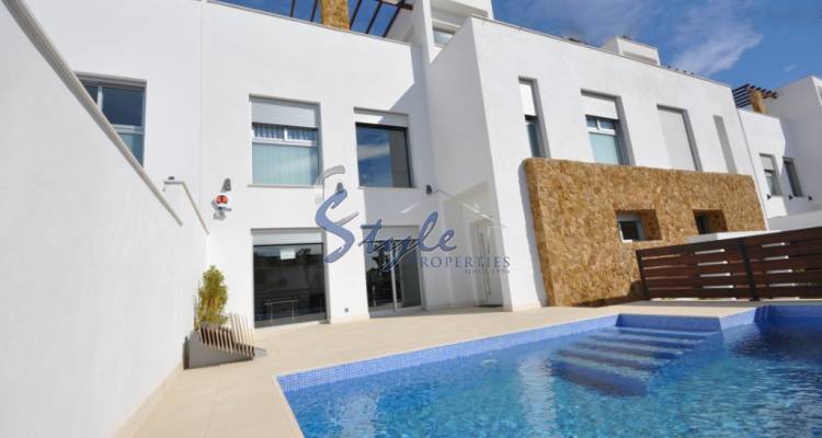 New build townhouse for sale in Torrevieja, Costa Blanca, Spain ON450-1
