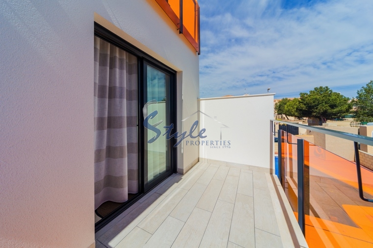 New townhouses for sale in Campoamor, Costa Blanca, Spain ON401-12