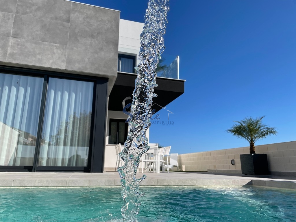 En venta nuevas villas espaciosas con piscina privada Los Altos