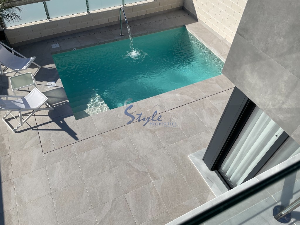 En venta nuevas villas espaciosas con piscina privada Los Altos