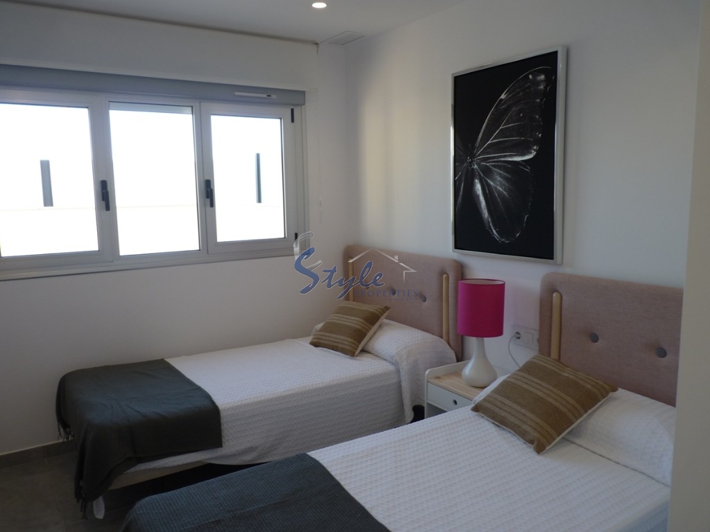 Apartamentos de obra nueva en Pilar de La Horadada, Costa Blanca, España. ON1512_B