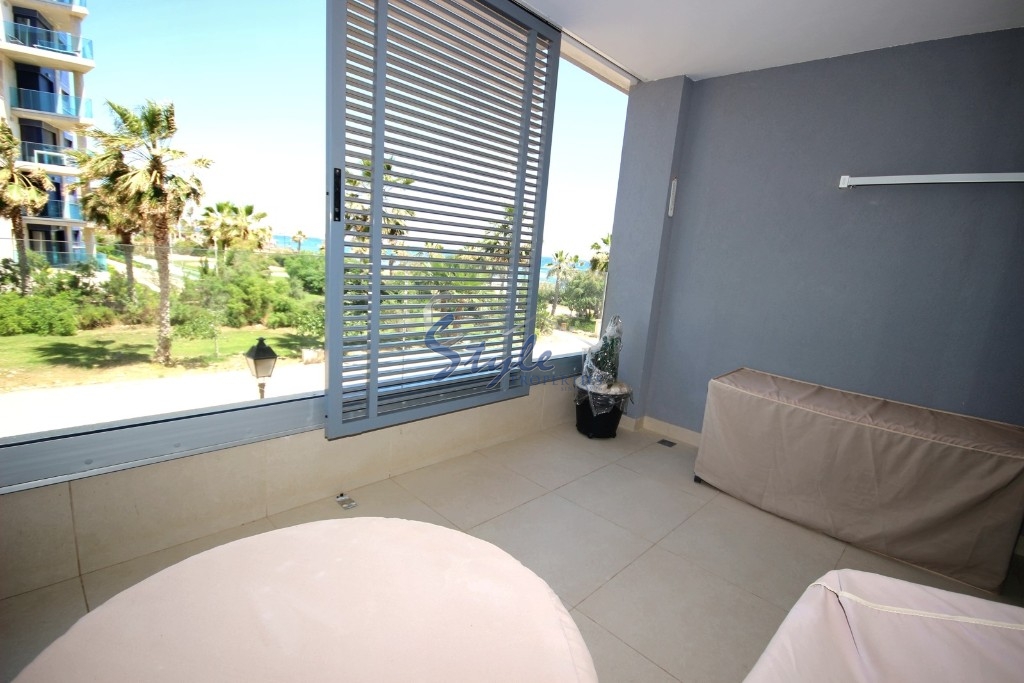 Купить 4 комн. апартаменты с панорамным видом на берегу моря в PANORAMA MAR, Пунта Прима. ID 6034