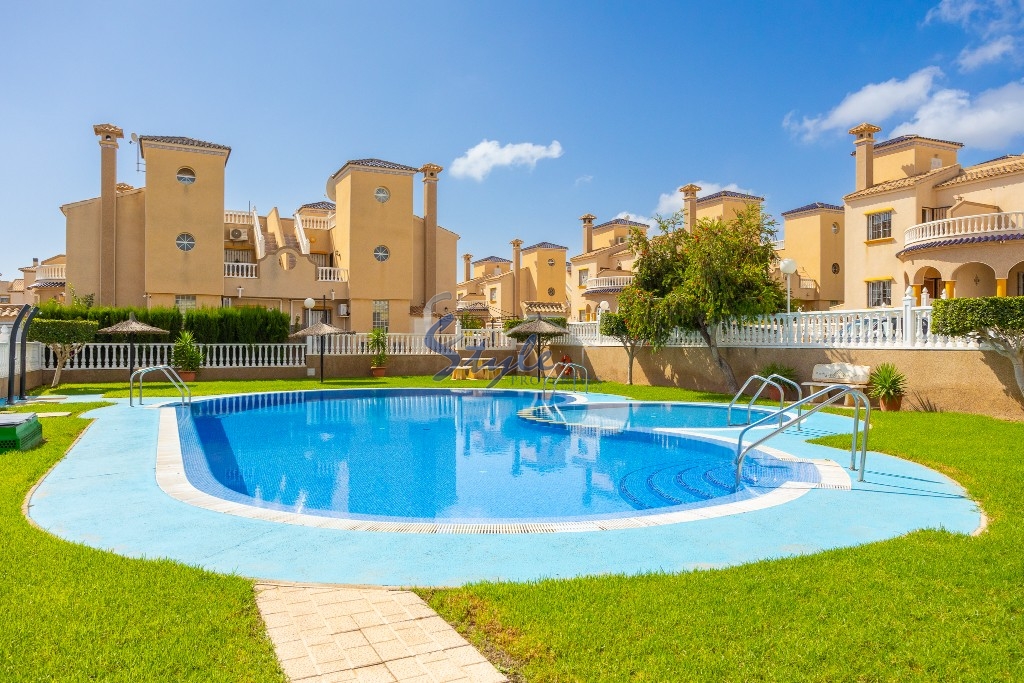 Buy Terraced house with views and private garden for sale in Lomas de Cabo Roig, Orihuela Costa. ID: 6094