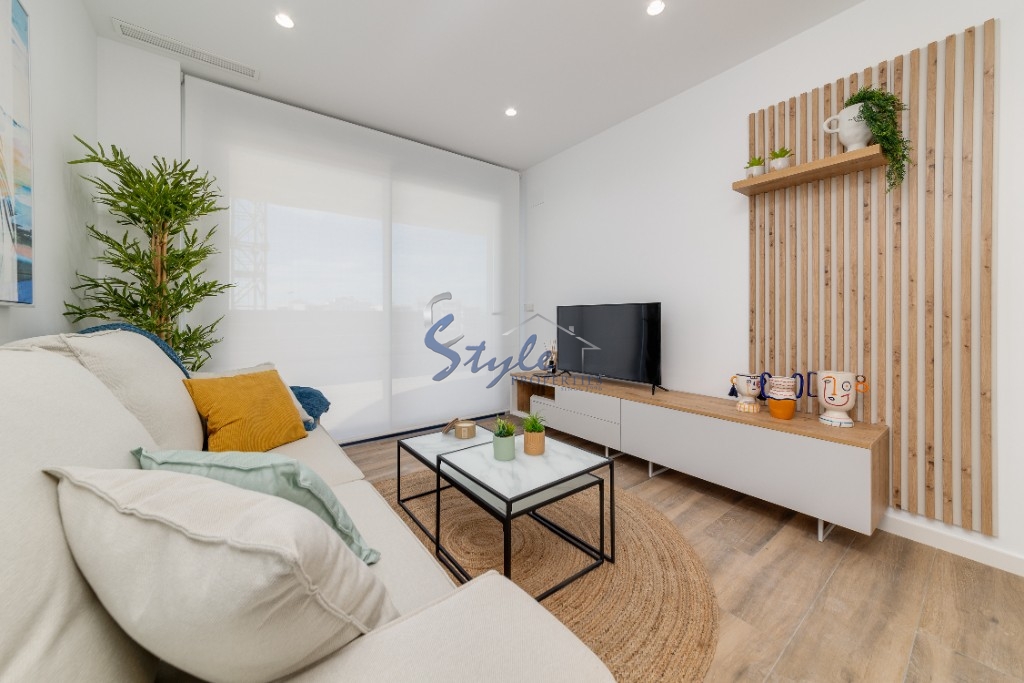 Apartamento nuevo en venta cerca de la playa en Arenales del Sol, Costa Blanca, España.ON1555