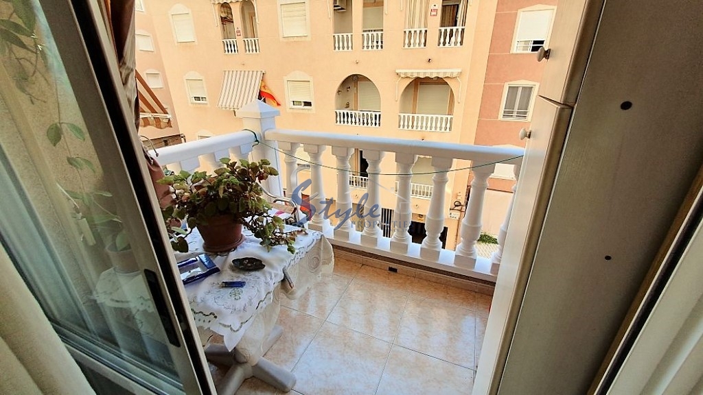 For sale apartment 100 m from the beach in Torrevieja, Costa Blanca, Spain. ID1619