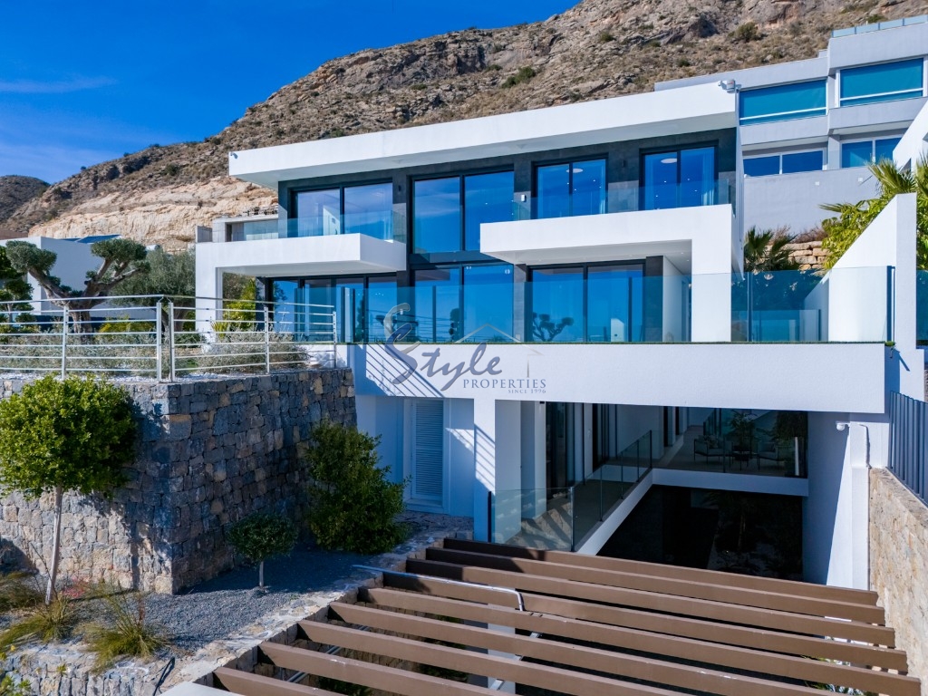 For sale new luxury villa with sea views in Finestrat, Costa Blanca, Spain. ON1778