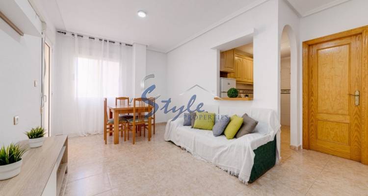 Buy apartment with pool in Torrevieja. ID 6165