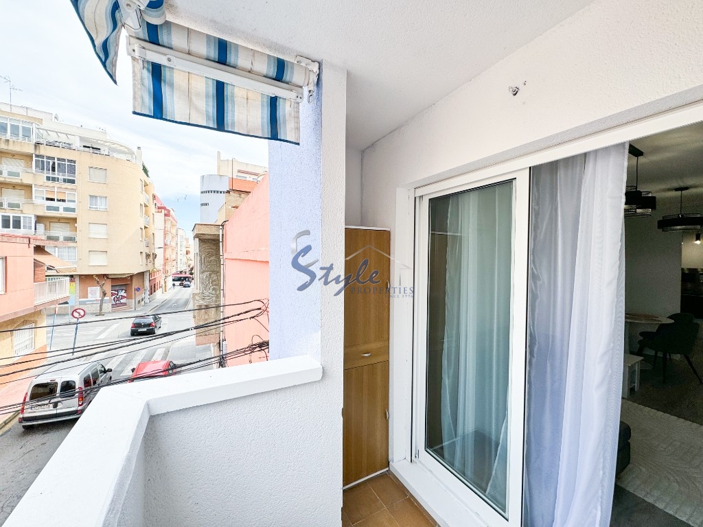 Se vende apartamento reformado cerca de la playa en Torrevieja, Costa Blanca, España. ID1812