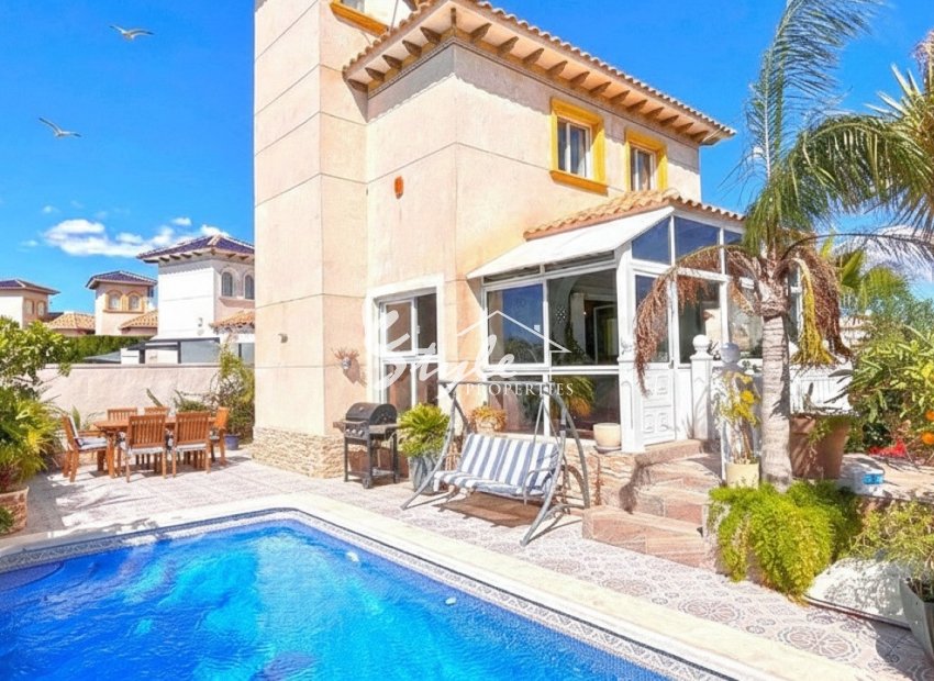 4 bedroom villa with sea views for sale in La Zenia, Costa Blanca, Spain. ID2329