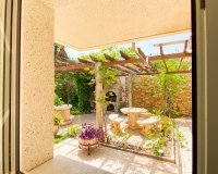 A la venta una exclusiva villa de lujo con una gran parcela en Villamartín, Costa Blanca, España. ID3484