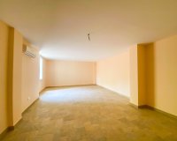 A la venta una exclusiva villa de lujo con una gran parcela en Villamartín, Costa Blanca, España. ID3484