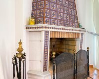 A la venta una exclusiva villa de lujo con una gran parcela en Villamartín, Costa Blanca, España. ID3484