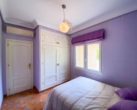 A la venta una exclusiva villa de lujo con una gran parcela en Villamartín, Costa Blanca, España. ID3484