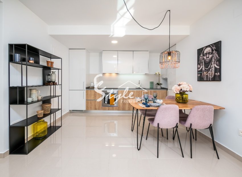 Adosadas en venta en La Finca Golf, Costa Blanca, España. ON1704_D