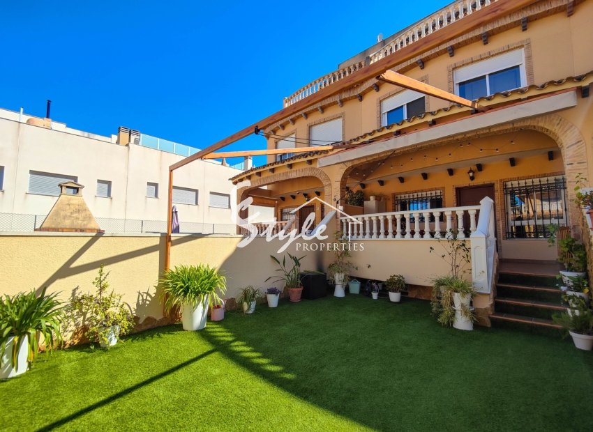 Adosado Reformado en Venta en Guardamar del Segura | Vivienda en Costa Blanca Sur. ID2293