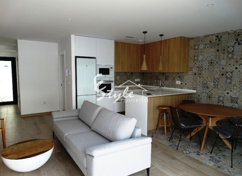 Adosados de obra nueva en venta en Santiago de Ribeira, Murcia, España.ON1560