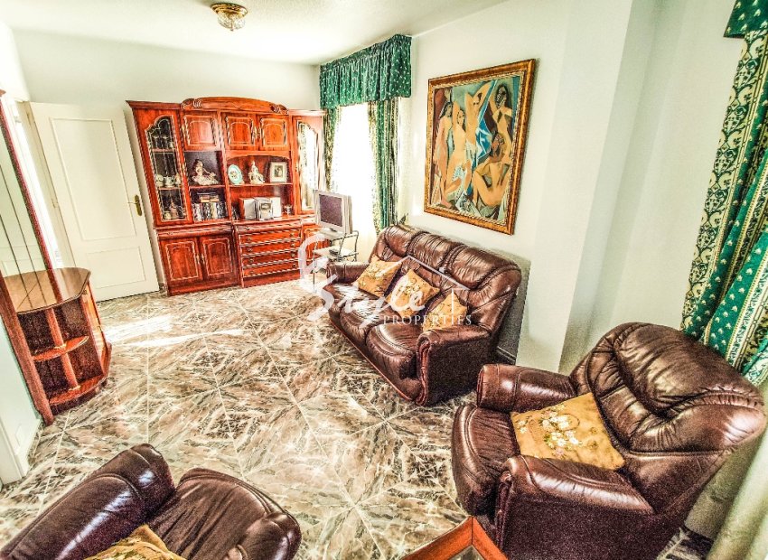 Alquiler corta estancia - Villa - La Zenia