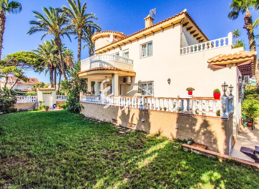 Alquiler corta estancia - Villa - La Zenia
