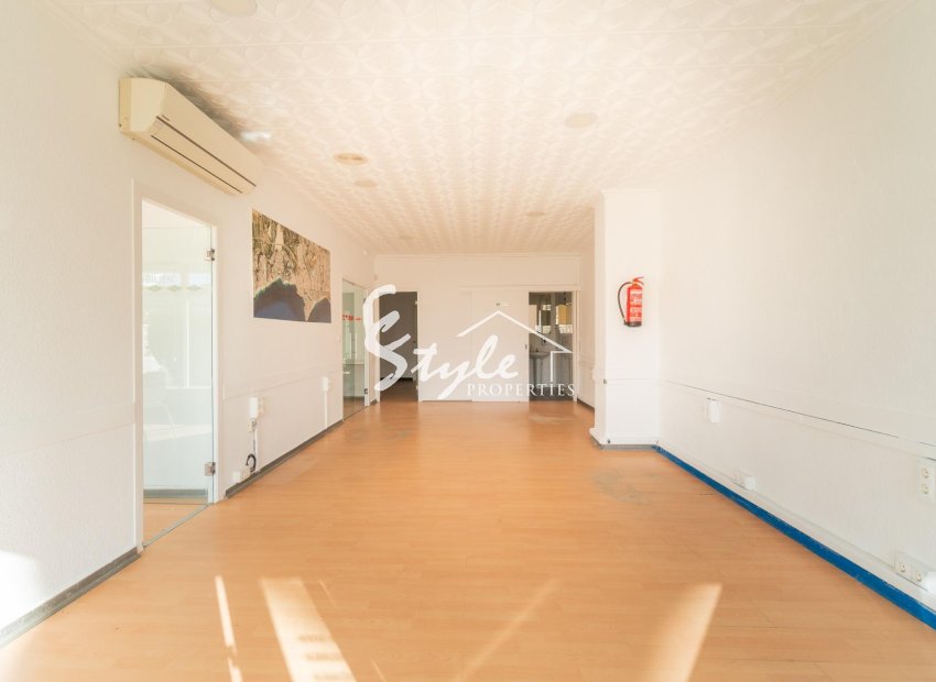 Alquiler larga estancia - Commercial - Orihuela-Costa - La Zenia