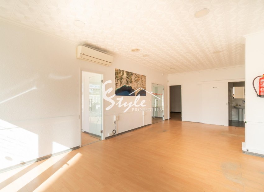 Alquiler larga estancia - Commercial - Orihuela-Costa - La Zenia