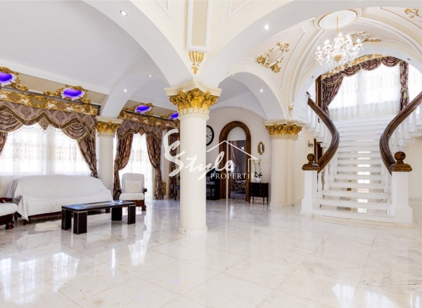 Amazing finca for sale near the sea in La Marina, Costa Blanca South, Spain