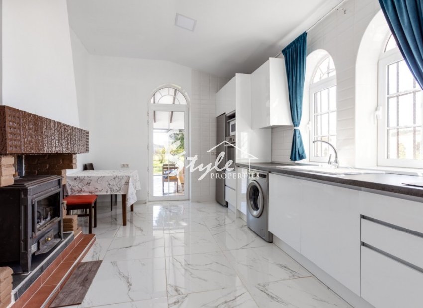 Amazing finca for sale near the sea in La Marina, Costa Blanca South, Spain