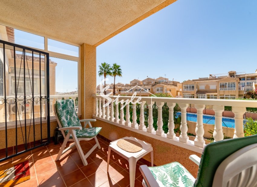 Apartamento ático en venta en Ciñuelica R2, Punta Prima, Los Altos. ID2922