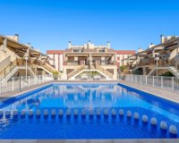 Apartamento dúplex de 3 dormitorios con 2 baños  en Lomas De Cabo Roig. ID2538