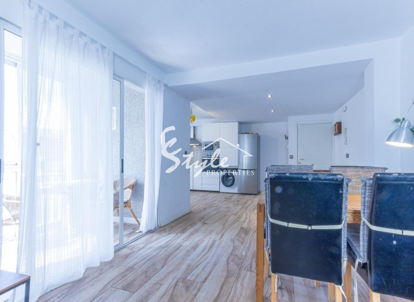 Apartamento en Venta cerca de Playa del Cura, Torrevieja – Costa Blanca con Piscina Comunitaria. ID2715