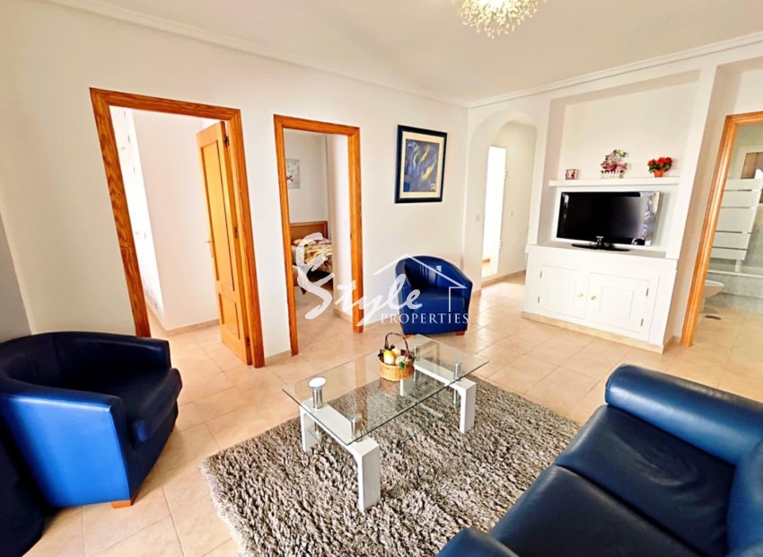 Apartamento en venta en La Zenia, Orihuela Costa. ID2749