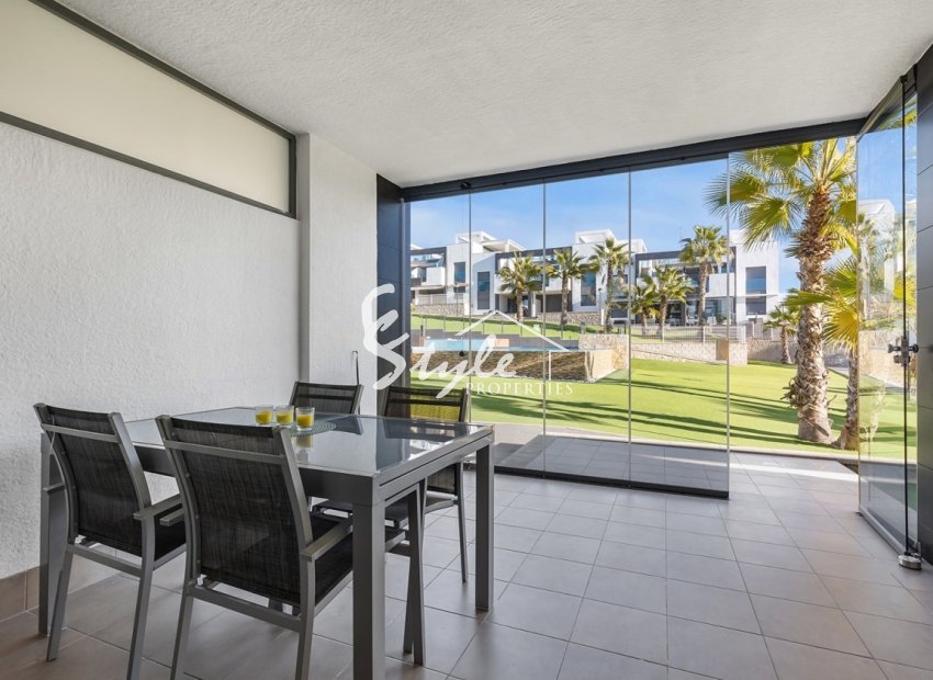 Apartamento Moderno en Planta Baja en Oasis Beach 8 – Punta Prima, Costa Blanca. ID2693