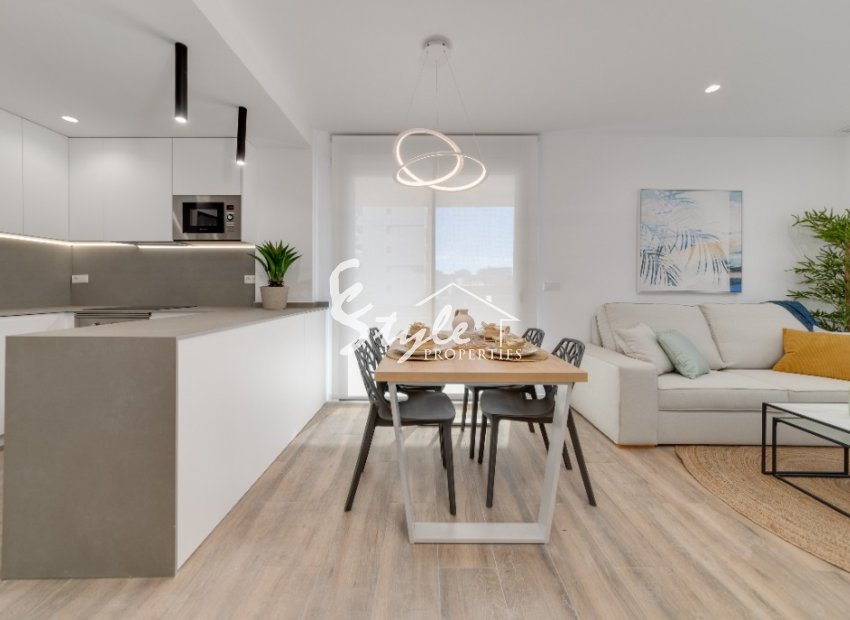 Apartamento nuevo en venta cerca de la playa en Arenales del Sol, Costa Blanca, España.ON1555