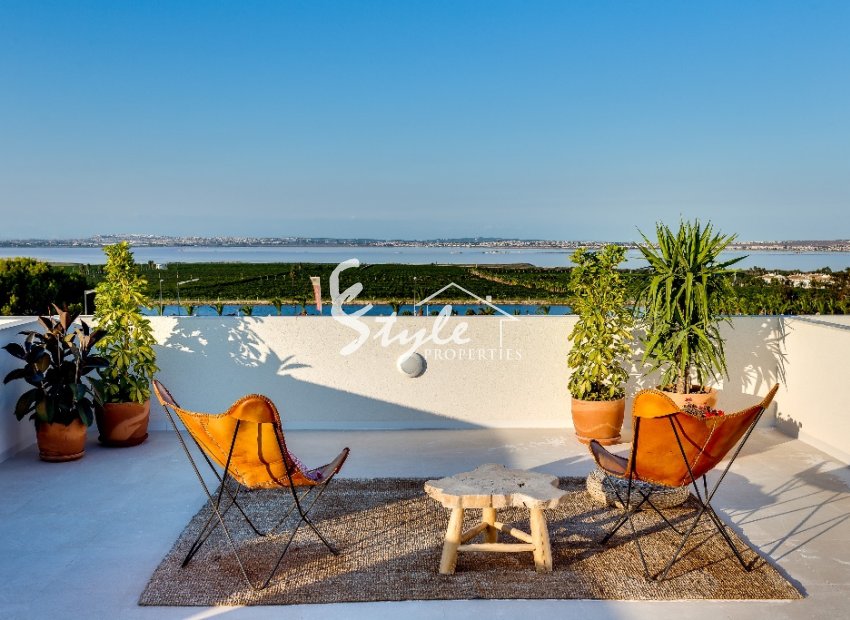 Apartamentos de dos dormitorios en venta en el nuevo complejo residencial en Torrevieja, Costa Blanca Sur, España