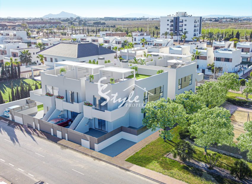 Apartamentos de nueva construcción cerca de la playa en San Pedro del Pinatar, Costa Blanca, España. EN 1670_3