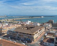Apartamentos de nueva construcción en planta baja en venta cerca del mar en Torrevieja, Costa Blanca, España ON1901