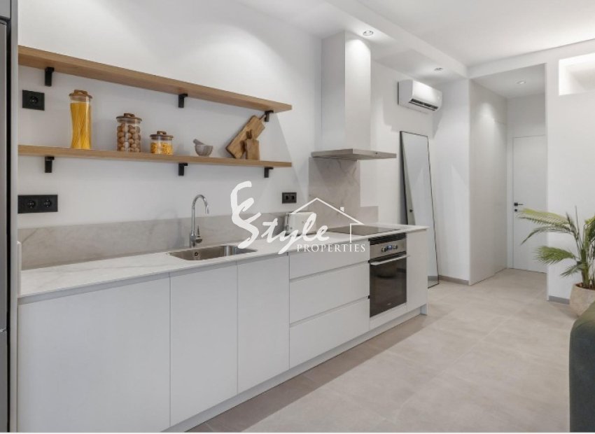 Apartamentos de nueva construcción en planta baja en venta cerca del mar en Torrevieja, Costa Blanca, España ON1901