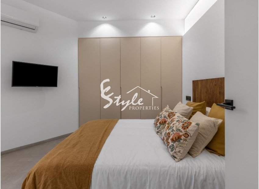 Apartamentos de nueva construcción en planta baja en venta cerca del mar en Torrevieja, Costa Blanca, España ON1901