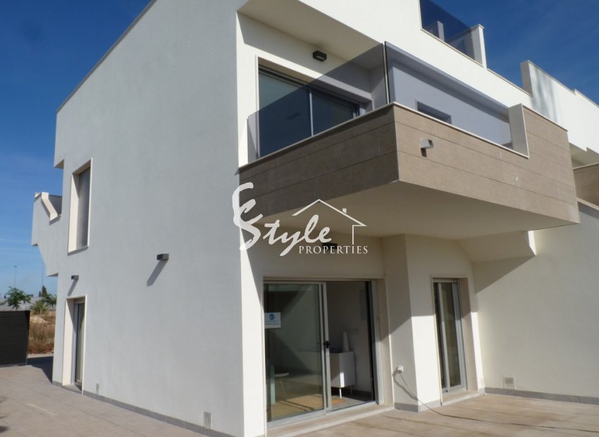 Apartamentos de obra nueva en Pilar de La Horadada, Costa Blanca, España. ON1512_A