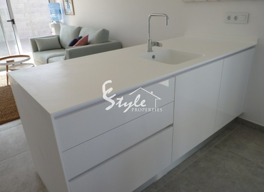 Apartamentos de obra nueva en Pilar de La Horadada, Costa Blanca, España. ON1512_A