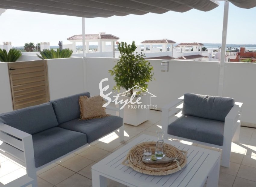 Apartamentos modernos en venta en Quesada, Costa Blanca Sur, España. ON1644_A