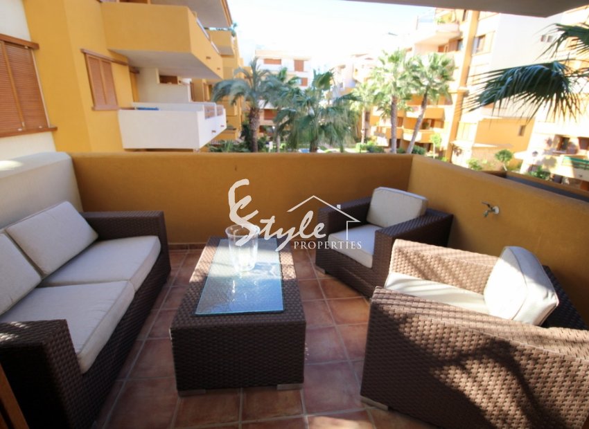 Apartment for sale near the sea in La Recoleta, Punta Prima, Orihuela Costa, Costa Blanca, Spain. ID1259