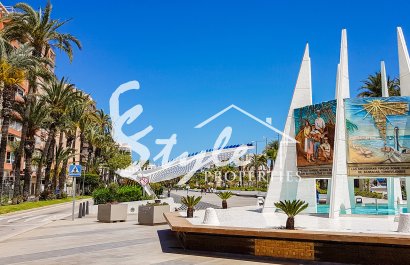 Apartment - Resale - Torrevieja - Beach