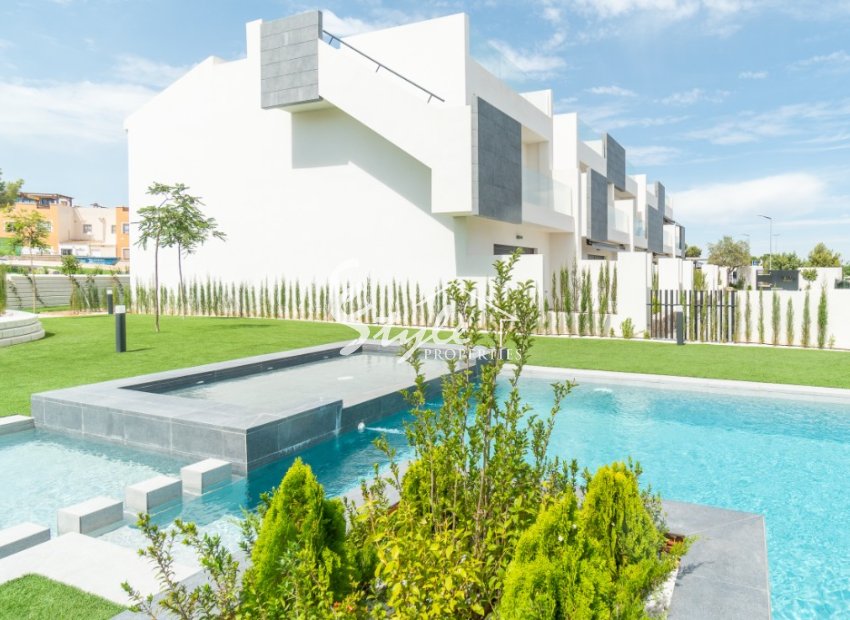 Apartments for sale in a new complex in Los Balcones, Torrevieja, Costa Blanca, Spain. ON1440_B