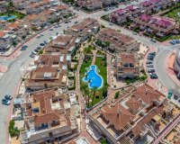 Ático soleado en venta en la urbanización privada de Zenia Mar, Playa Flamenca, Orihuela Costa, España. ID2341