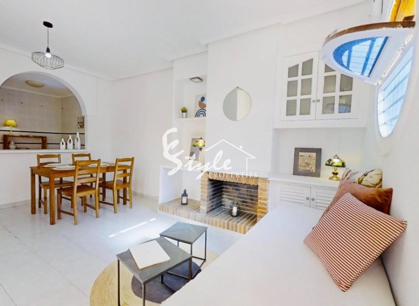 Bungalow en venta en Las Barcas, Punta Prima, Orihuela Costa. ID2539