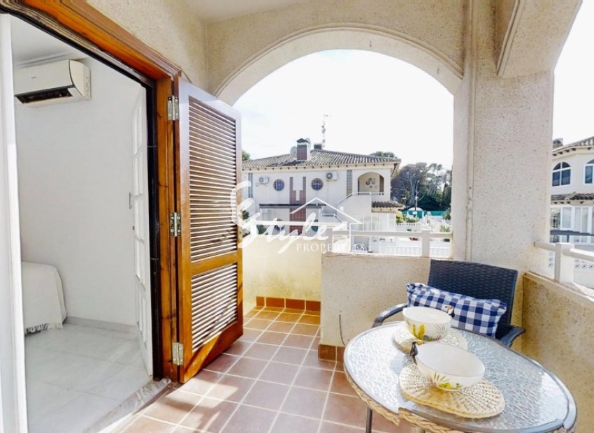 Bungalow for sale in Las Barcas, Punta Prima, Orihuela Costa. ID2539