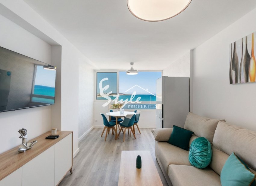 Buy apartment close to the beach in Torrelamata, Torrevieja. ID 6336