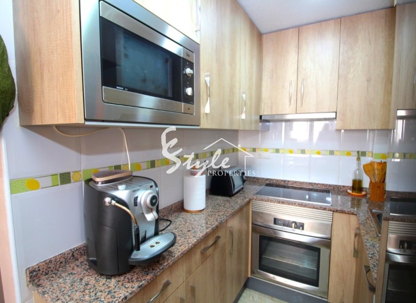 Buy apartment close to the sea in Torrevieja, Costa Blanca. ID: 4024