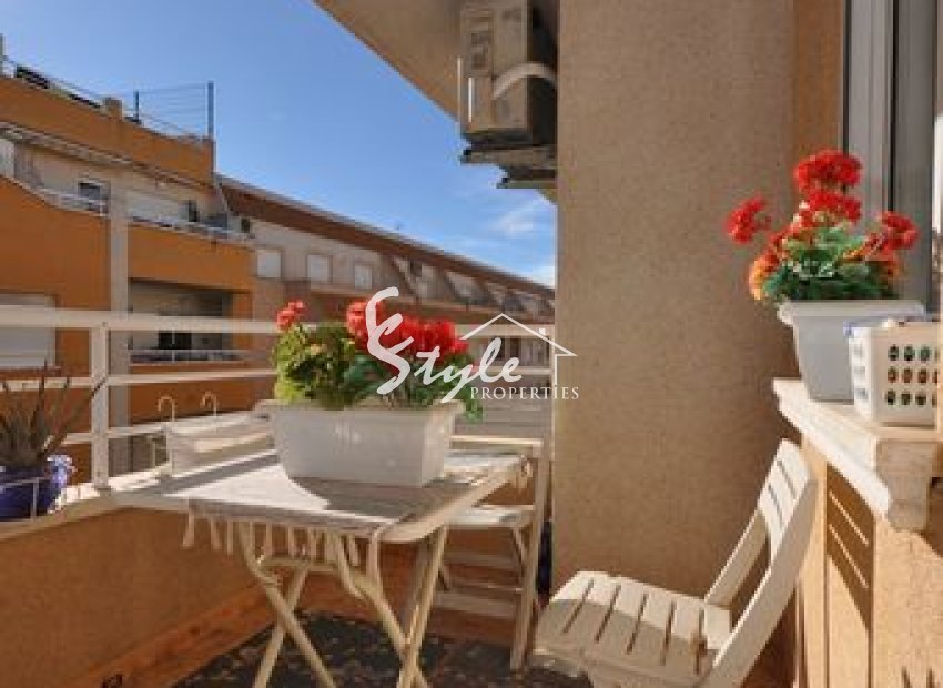 Buy apartment close to the sea in Torrevieja, Costa Blanca. ID: 4712